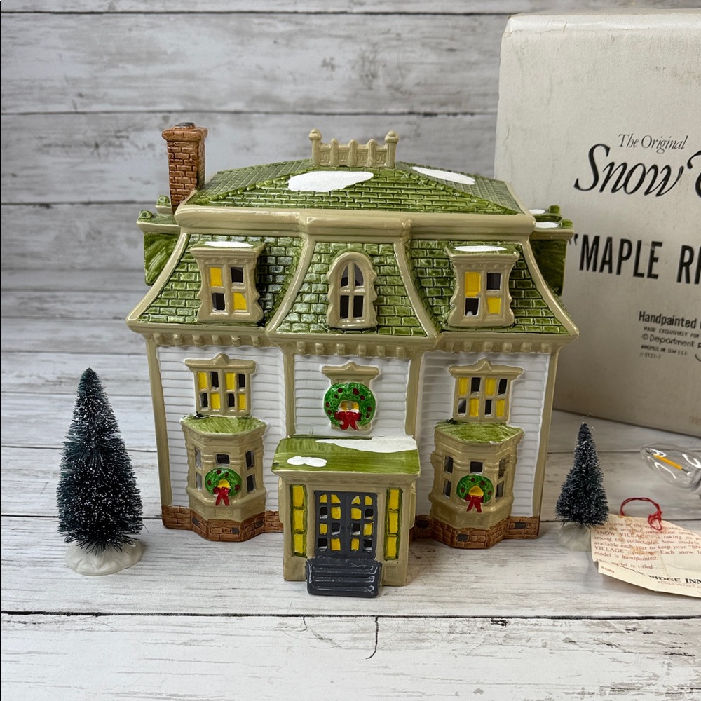 Department 56 Green and White Holiday House Decor